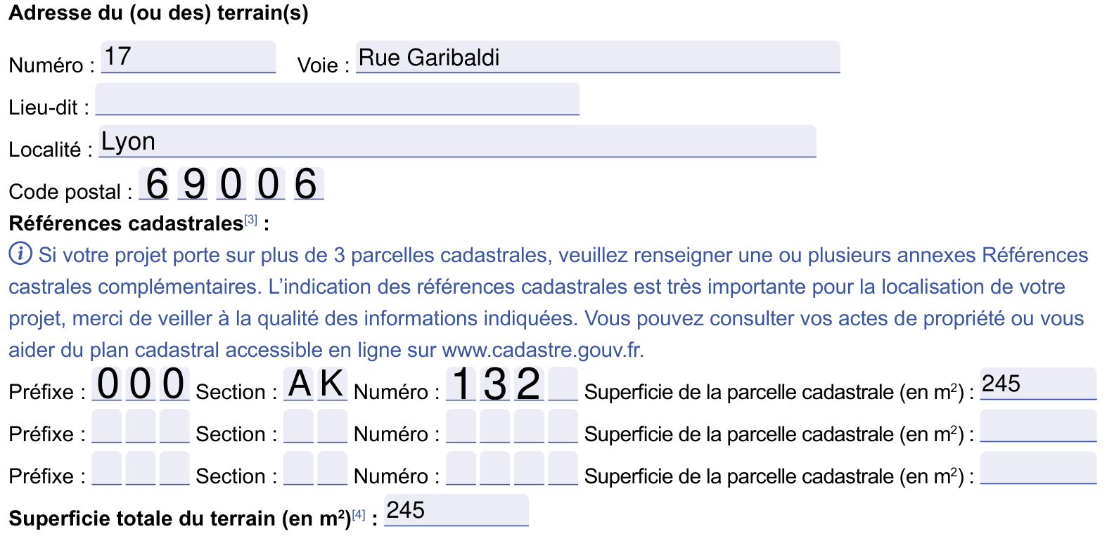 Cerfa 16702*03 de déclaration préalable, pré-rempli depuis le dossier : adresse du terrain et références cadastrales déjà renseignées